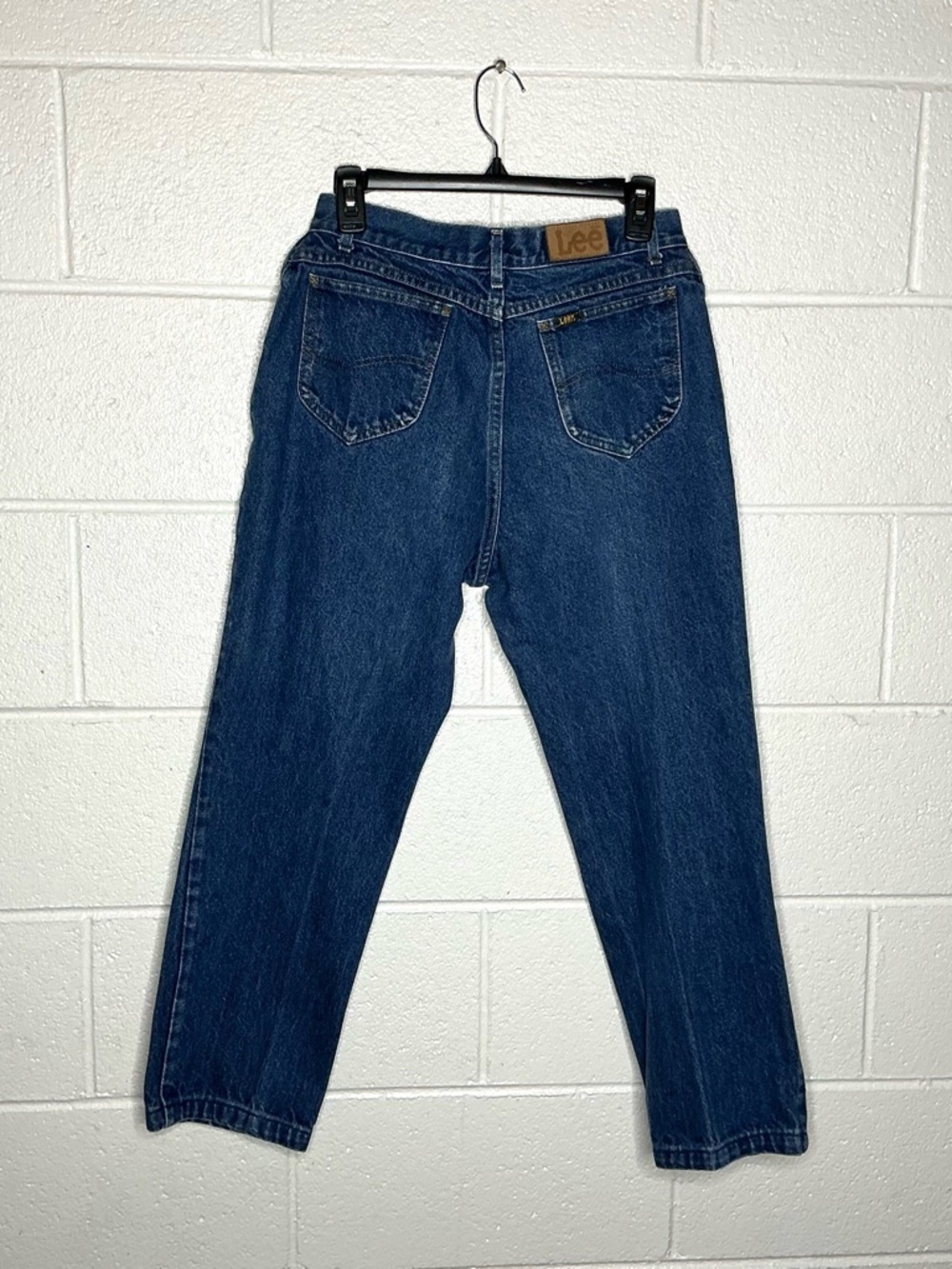 < Vintage Lee Dark Wash High Rise Jeans > - Picture 5 of 5